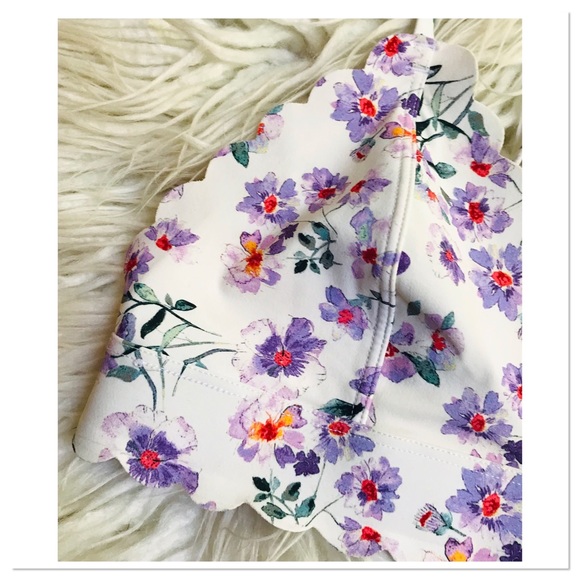 H&M Bikini Swimsuit Top Floral Scalloped Edge White Purple Multicolour Size 6 - Picture 3 of 7